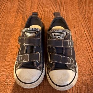 Converse 9T boys or girls